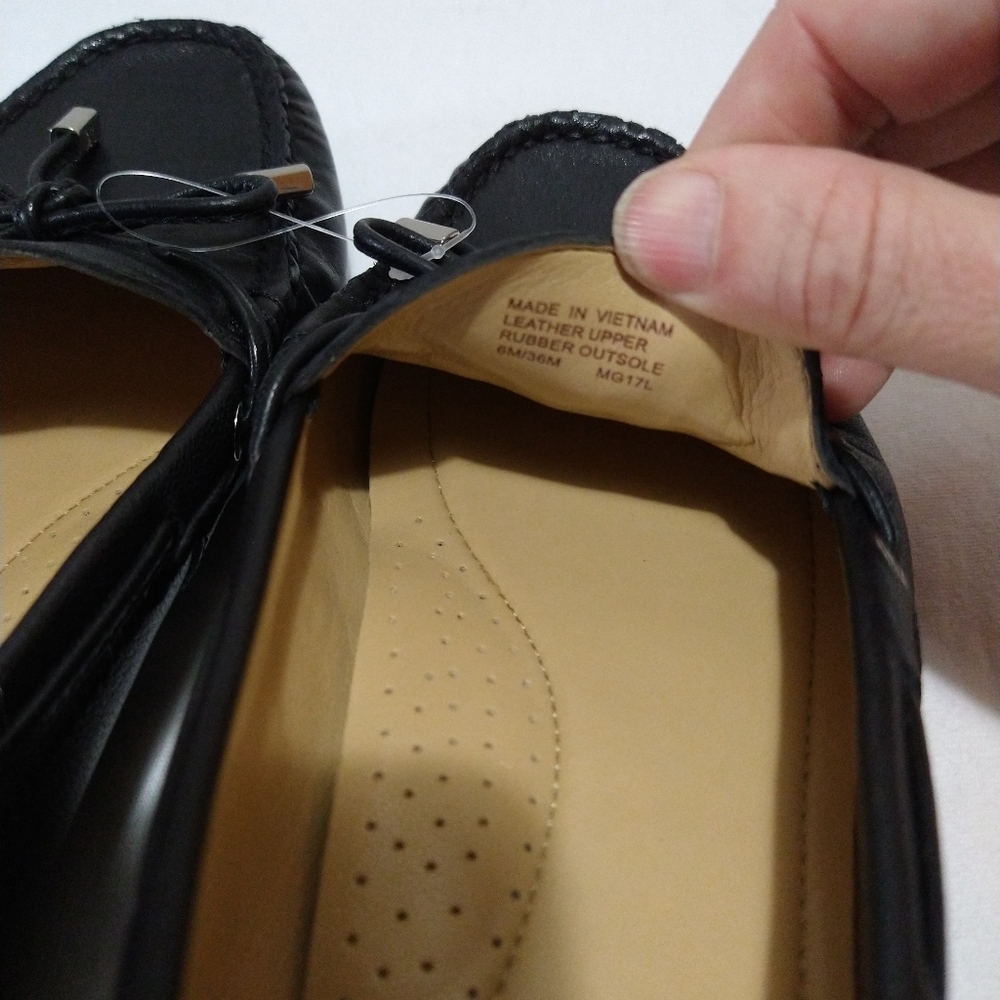 Michael Kors Sutton Leather Moccasin Flats - Picture 5 of 12